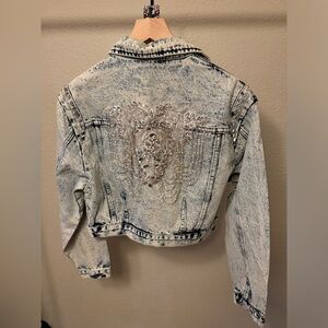 Check this girl out!! She is fire NWT M